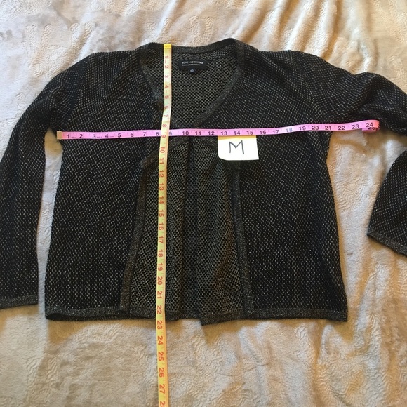 Jones New York black and gold cardigan Size M (petite) - Picture 8 of 8